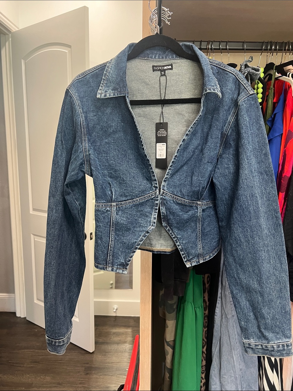 Fashion Nova Dark Blue Cropped Twist-Front Denim Jacket